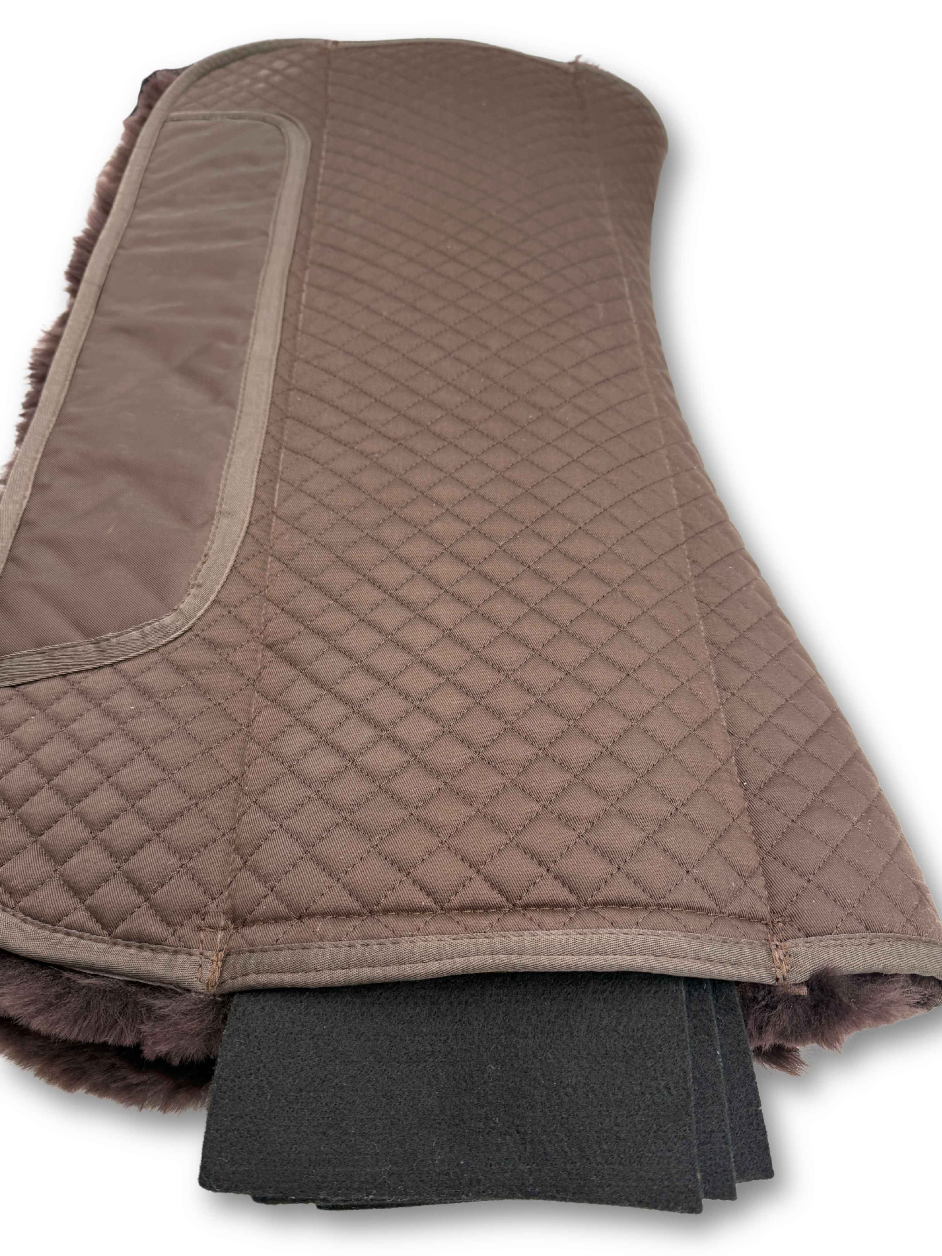 Premium Western padded lambskin pad brown, with removable inserts